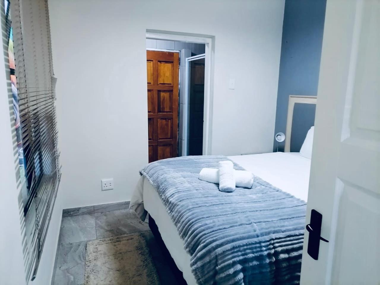 Evans Village - Apartments & Spa Johannesburg Exterior photo